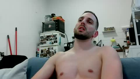 Snapshot of thinboy2 chatting on 28, 6, 2026 Thinboy2 online show from 28, 6, 2026