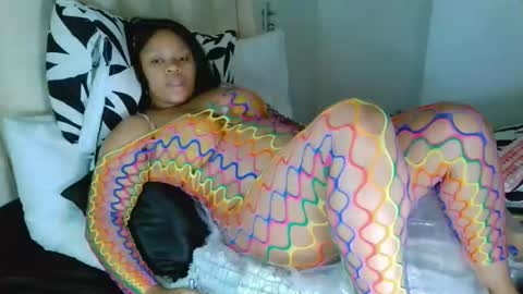 Snapshot of thiquekitten chatting on 21, 4, 2026 thiquekitten online show from 21, 4, 2026