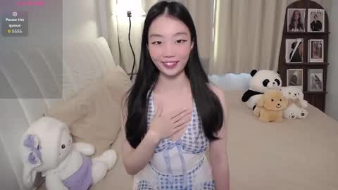 Snapshot of thisgirl__ chatting on 30, 4, 2026 kk online show from 30, 4, 2026