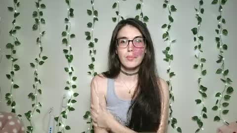 Snapshot of thistlefernsby chatting on 2, 7, 2026 thistlefernsby online show from 2, 7, 2026