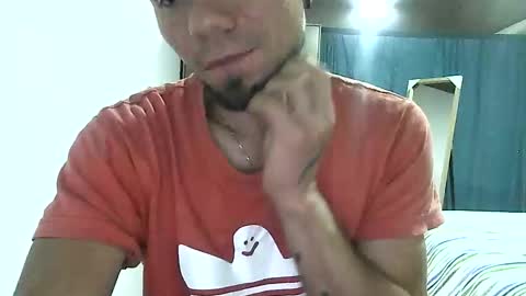 Snapshot of thomas2wood chatting on 15, 4, 2026 Thomas2Wood online show from 15, 4, 2026