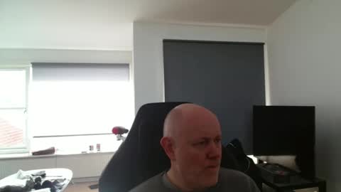 thomas315627 online show from 5, 4, 2026