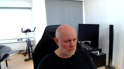 Snapshot of thomas806035 chatting on 5, 8, 2026 thomas806035 online show from 5, 8, 2026