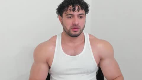 Snapshot of thomas_brandon chatting on 22, 10, 2025 Thomas Brandon online show from 22, 10, 2025