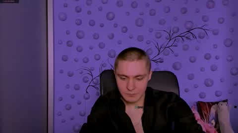 thomas_crow online show from 22, 2, 2026