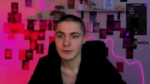 thomas_crow online show from 23, 2, 2026