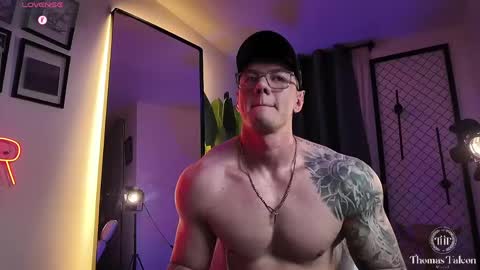 Snapshot of thomas_falcon1 chatting on 9, 6, 2026 Thomas Falcon online show from 9, 6, 2026