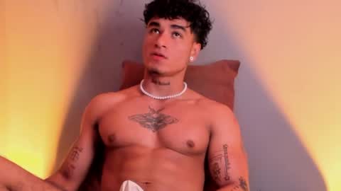 Snapshot of thomas_fit1 chatting on 8, 12, 2024 Thomas 3 JUST STAY AND BE MY LAST LOVE online show from 8, 12, 2024