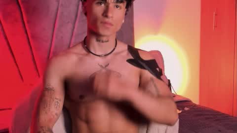 Snapshot of thomas_fit1 chatting on 16, 10, 2025 Thomas 3 JUST STAY AND BE MY LAST LOVE online show from 16, 10, 2025