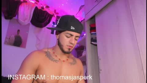Snapshot of thomas_k7 chatting on 7, 5, 2026 Thomas online show from 7, 5, 2026