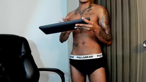 Snapshot of thomas_latin_boy chatting on 7, 2, 2025 Thomas online show from 7, 2, 2025