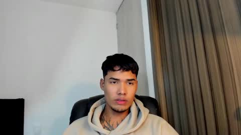 Snapshot of thomas_latin_boy chatting on 12, 2, 2025 Thomas online show from 12, 2, 2025