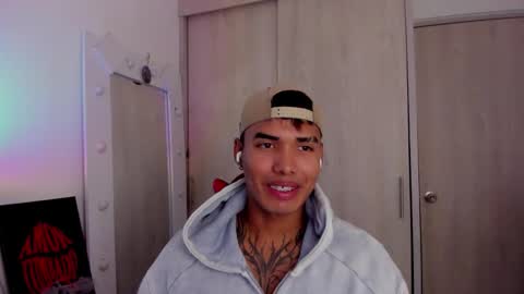 Snapshot of thomas_latin_boy chatting on 8, 2, 2026 Thomas online show from 8, 2, 2026