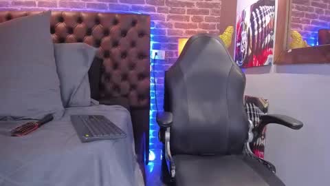 Snapshot of thomas_may4rs chatting on 22, 2, 2025 ---Thomas--- online show from 22, 2, 2025