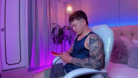 Thomas online show from 25, 9, 2025