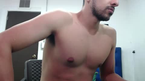 Snapshot of thomas_neuman chatting on 7, 12, 2024 Thomas online show from 7, 12, 2024