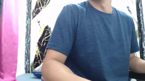Snapshot of thomas_neuman chatting on 17, 5, 2026 Thomas online show from 17, 5, 2026