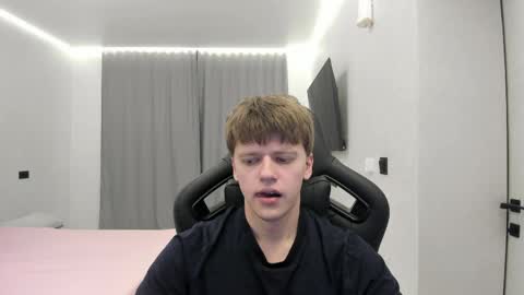 Snapshot of thomas_shelbivip chatting on 9, 4, 2026 Tomas online show from 9, 4, 2026