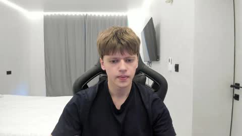 Snapshot of thomas_shelbivip chatting on 17, 4, 2026 Tomas online show from 17, 4, 2026