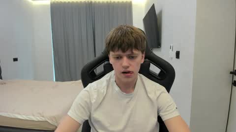 Snapshot of thomas_shelbivip chatting on 23, 4, 2026 Tomas online show from 23, 4, 2026