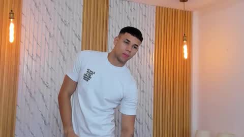 Thomas online show from 18, 11, 2025