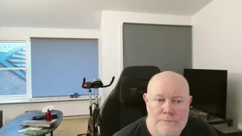 thomash32 online show from 9, 11, 2025