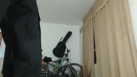 Snapshot of thomasjons chatting on 24, 3, 2026 thomasjons online show from 24, 3, 2026