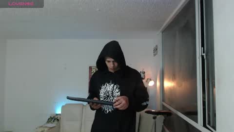 Snapshot of thomasjons chatting on 18, 4, 2026 thomasjons online show from 18, 4, 2026