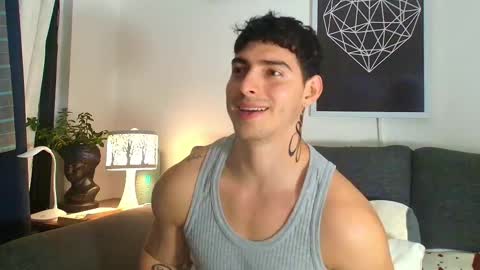 Snapshot of thomylov chatting on 13, 3, 2026 thomylov online show from 13, 3, 2026