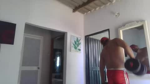 Snapshot of thonybeiio chatting on 2, 4, 2026 thonybeiio online show from 2, 4, 2026