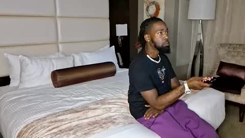 Snapshot of thotyboy68 chatting on 28, 10, 2025 Thotyboy online show from 28, 10, 2025