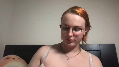 Snapshot of threalqueenaria chatting on 15, 4, 2026 threalqueenaria online show from 15, 4, 2026