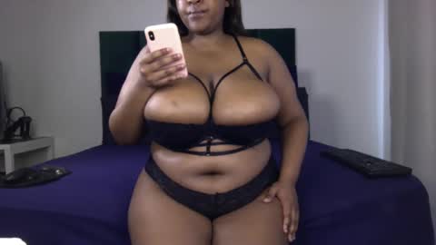 Snapshot of throatgoat2121 chatting on 26, 3, 2026 throatgoat2121 online show from 26, 3, 2026