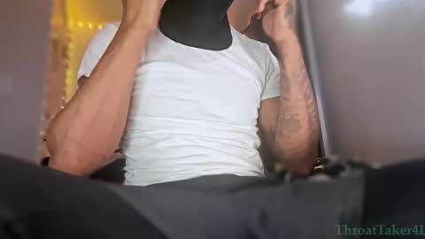 Snapshot of throattaker4l_ chatting on 12, 2, 2026 ThroatTaker4l online show from 12, 2, 2026