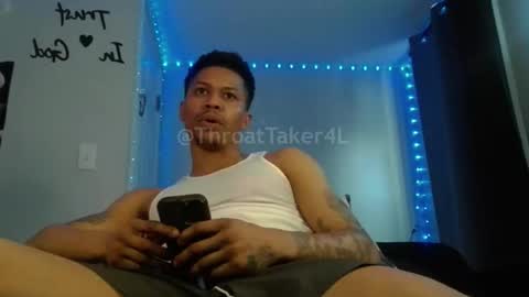Snapshot of throattaker4l_ chatting on 31, 3, 2026 ThroatTaker4l online show from 31, 3, 2026
