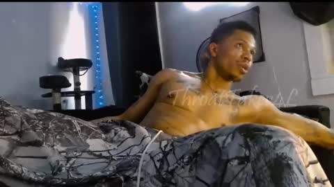 Snapshot of throattaker4l_ chatting on 16, 4, 2026 ThroatTaker4l online show from 16, 4, 2026