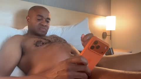 Snapshot of throbbingxxx chatting on 1, 4, 2026 austin xzandros online show from 1, 4, 2026