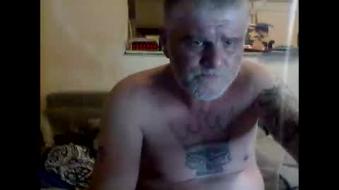 Snapshot of thugaphone chatting on 1, 1, 2025 thugaphone online show from 1, 1, 2025