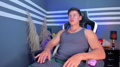 santiago online show from 5, 3, 2025