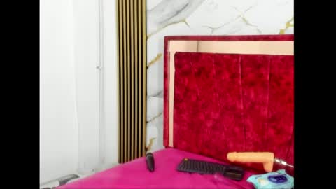 Snapshot of tiana_hots chatting on 2, 5, 2026 tiana_hots online show from 2, 5, 2026