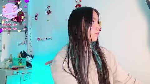 Snapshot of tianale chatting on 18, 11, 2025 Tiana Le online show from 18, 11, 2025