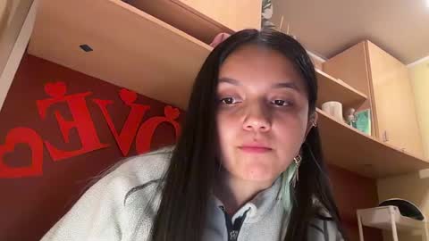 Snapshot of tianale chatting on 17, 5, 2026 Tiana Le online show from 17, 5, 2026
