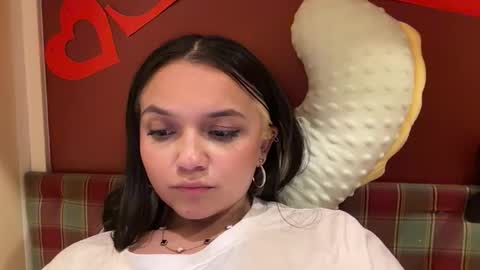 Snapshot of tianale chatting on 26, 5, 2026 Tiana Le online show from 26, 5, 2026