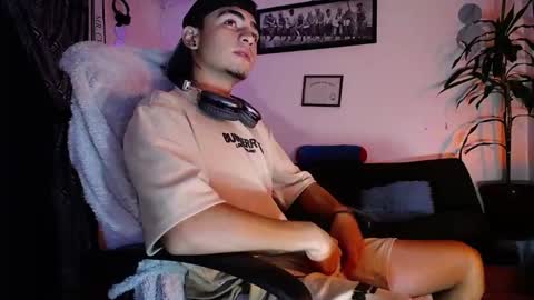 Snapshot of tiancam chatting on 8, 4, 2026 TIAN online show from 8, 4, 2026