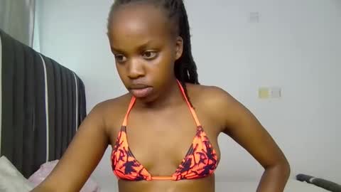 Snapshot of tiara_t chatting on 15, 2, 2026 Tiara online show from 15, 2, 2026