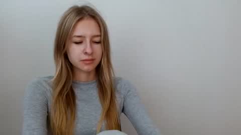 Tiara online show from 4, 7, 2026