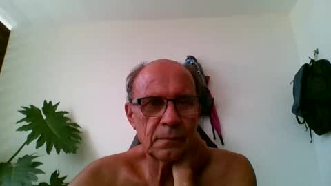 Snapshot of tiaretiareopui chatting on 17, 1, 2025 tiaretiareopui online show from 17, 1, 2025