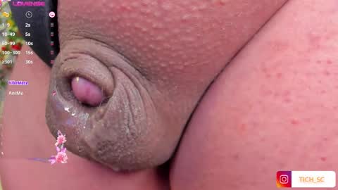 Snapshot of tich___ chatting on 25, 11, 2025 tich___ online show from 25, 11, 2025