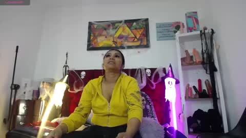 Tifanny Nails  online show from 22, 10, 2025