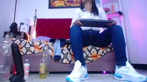 Tifanny Nails  online show from 23, 11, 2025